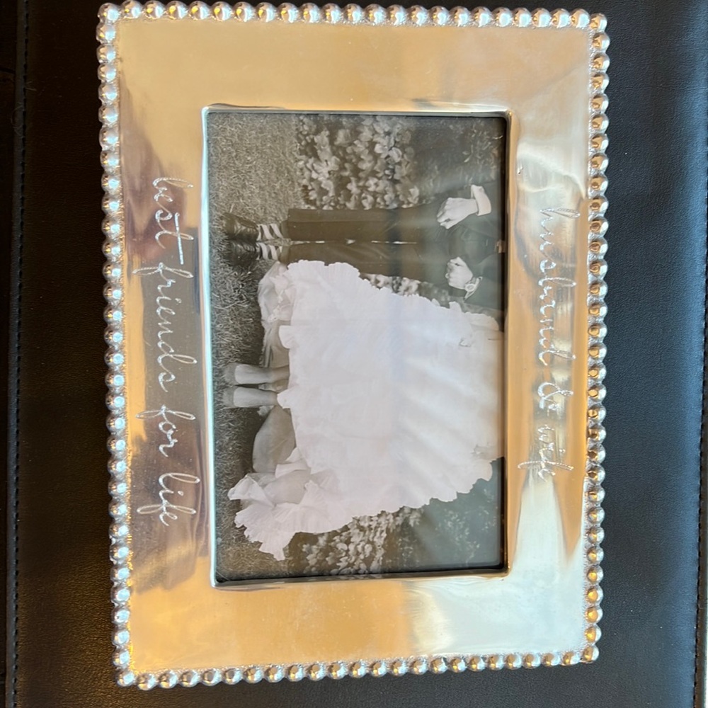 “Husband & wife best friends for life” picture frame